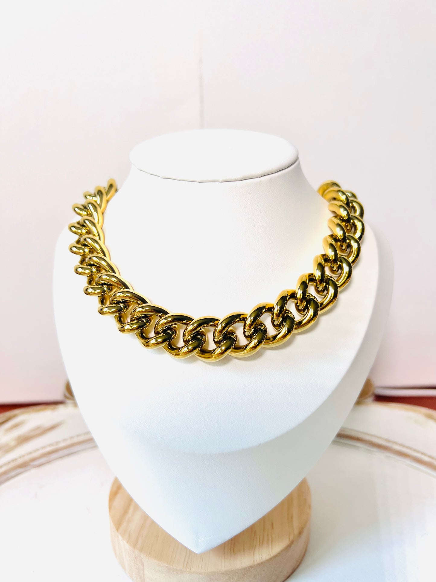 Collier Milan