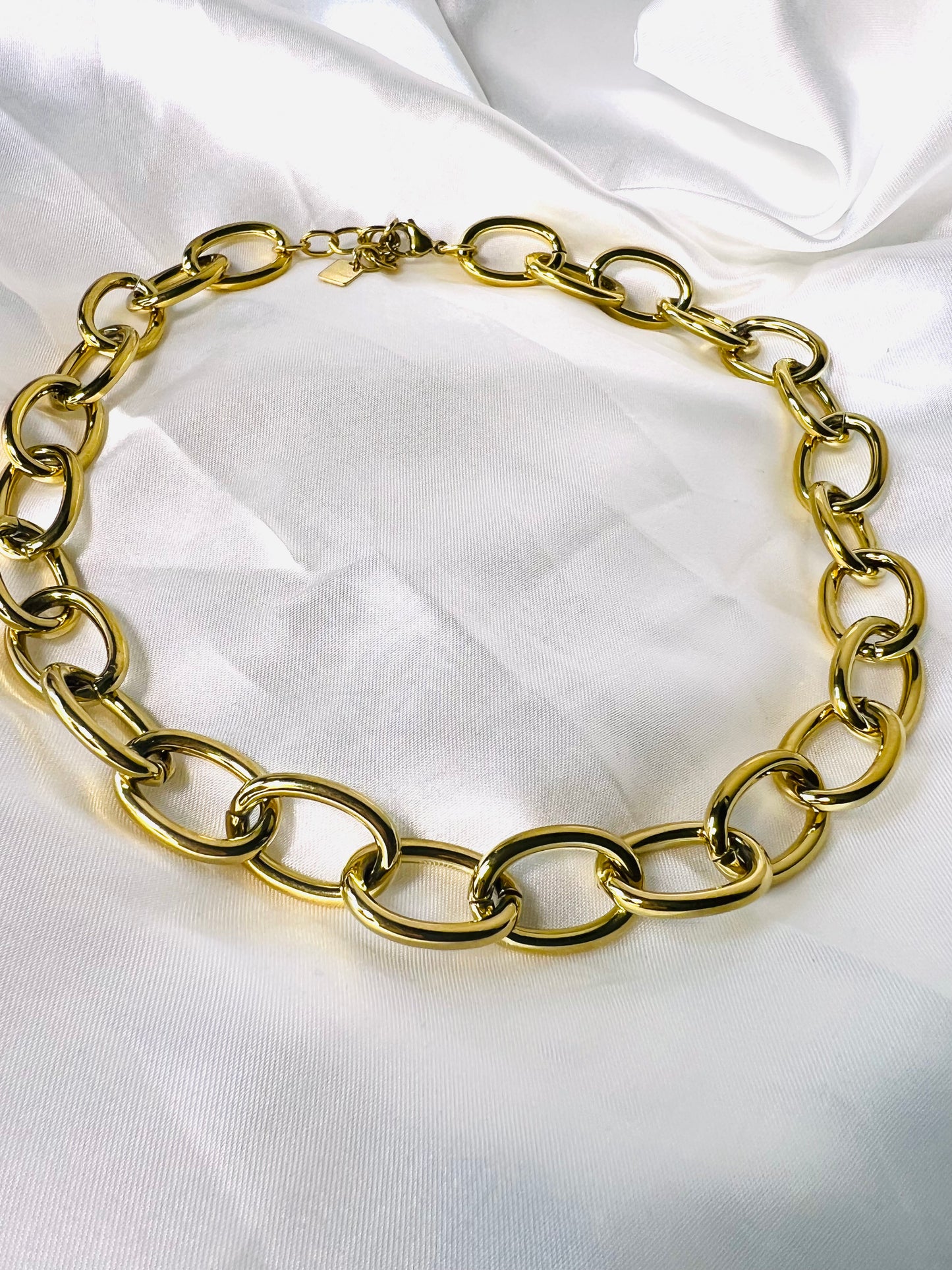 Collier Rome