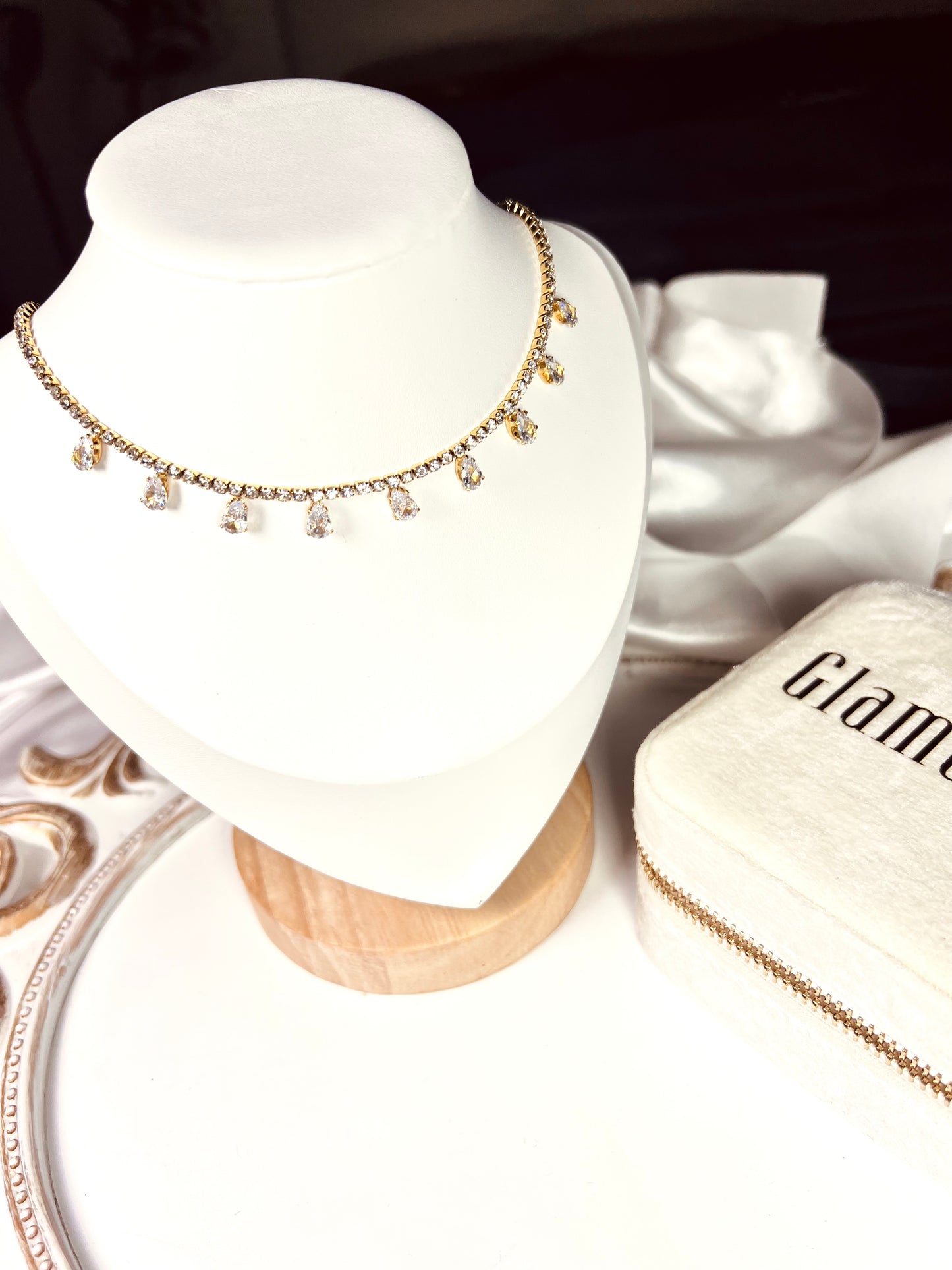 Collier Monaco