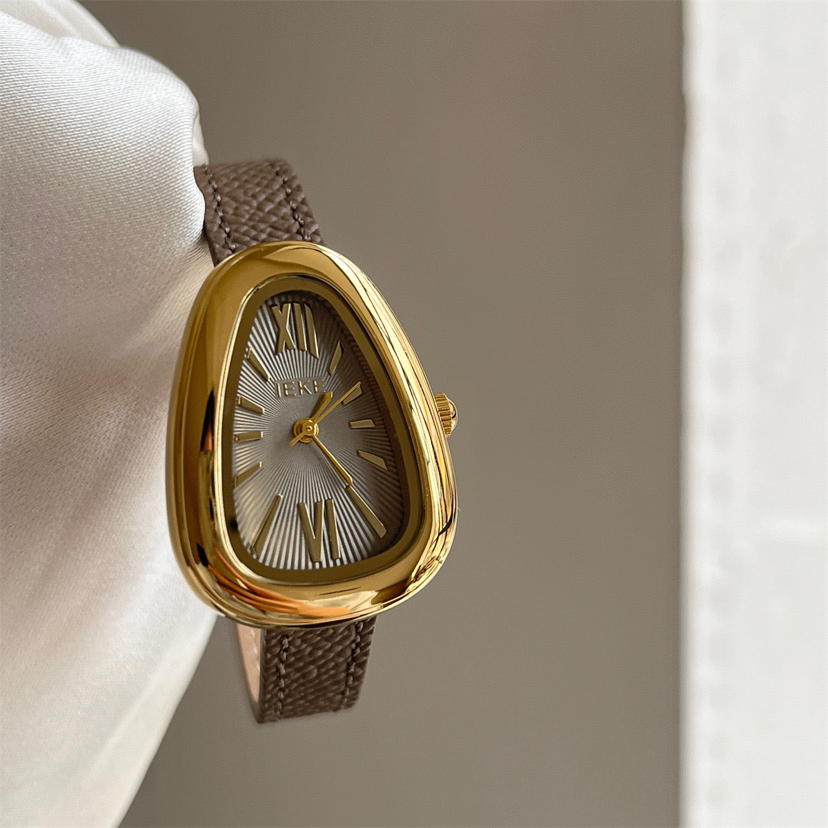 Montre vintage disponible seulement sur commande